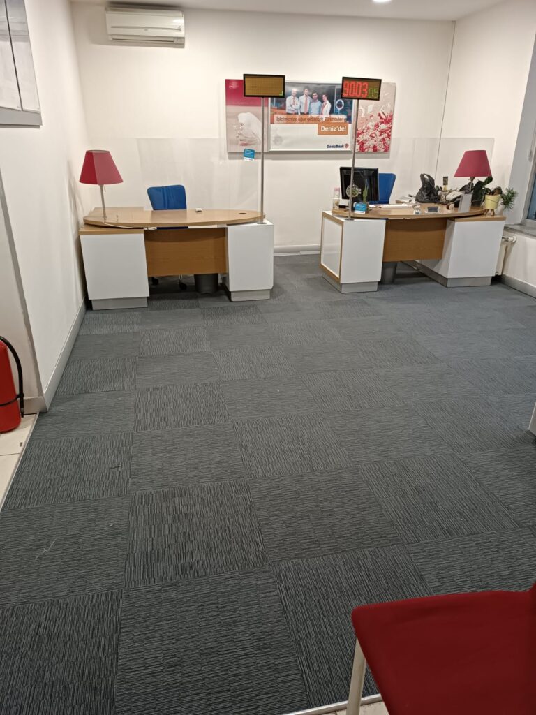 ofis karo halı modeli